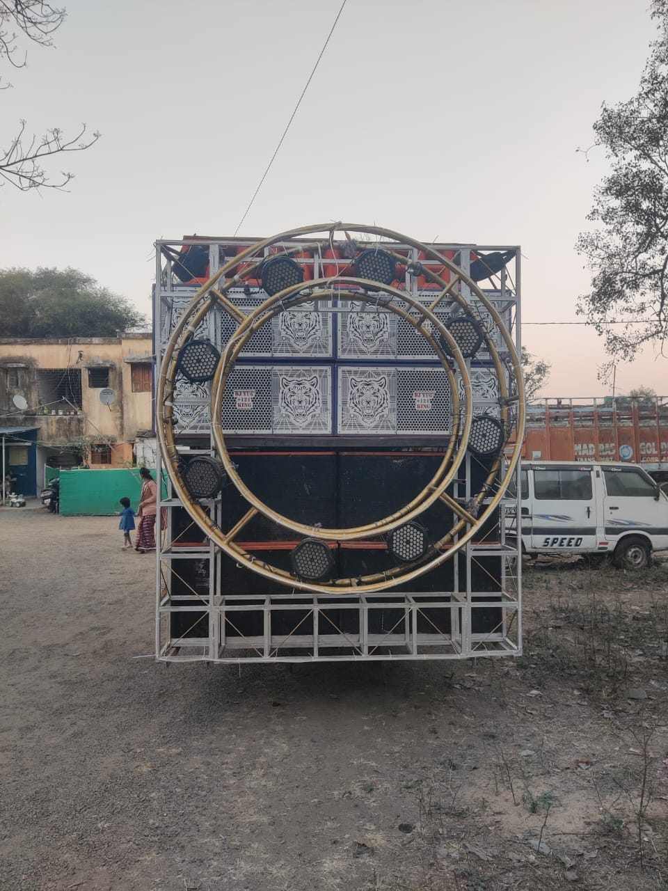 बगैर अनुमति बज रहे डीजे&hellip;