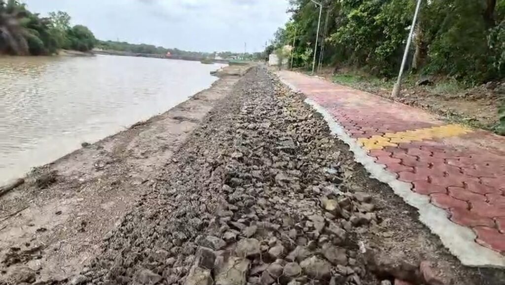 कालीसिंध नदी पाथवे निर्माण